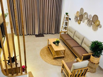 Hxh 3 tầng gần mt huỳnh tấn phát 0