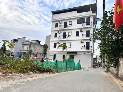 Cần bán lô góc 58,3m2 đất mặt đường Lê Xá, Bát Tràng. Đường thông ô tô 7 chỗ, ngay cạnh Công Viên 5