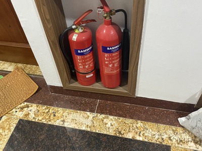 Cho thuê căn hộ Phố Trích Sài, Tây Hồ, tầng cao view thoáng 1 phút đi bộ tới hồ, gần phố đi bộ. Chỉ 6