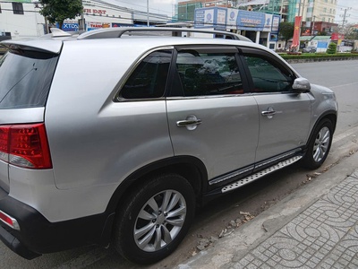 Kia Sorento 2013 2.4 bản cao cấp AWD 02 cầu bốn bánh chủ động toàn thời gian 3