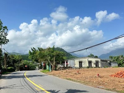 Đất mặt tiền QL 14G - Hòa Phú - Ngay cạnh Núi Thần Tài 0