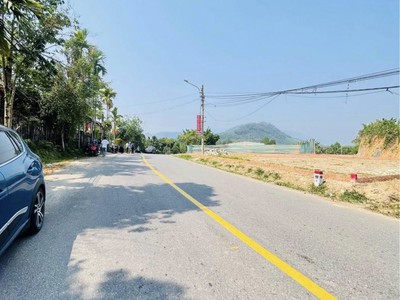 Sụp hầm lô đất mặt tiền quốc lộ 14g giá chỉ 1ty3xx triệu 0