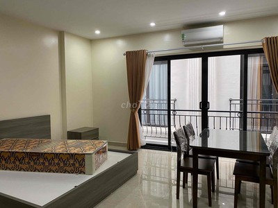 Cho thuê căn hộ studio đầy đủ đồ vào ở ngay, vị trí gần chợ, gần trường học Đường Đê Trần Khát Chân 1