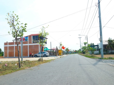 Đất mặt tiền đường Trương Định sát chợ Cần Đước 2