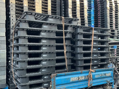 Xả Kho Giá Sốc - Pallet Nhựa Tai Bèo Đen Rẻ - Bền - Đẹp 0