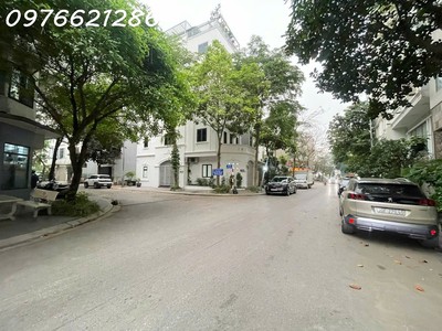 Bán-đất việt hưng  75 m2- lô đẹp phân lô   đường 4 ô tô tránh   sát vinhomes riverside harmony 0