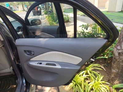 Toyota Yaris Nhập Khẩu   Giá Chỉ 250 Triệu 5