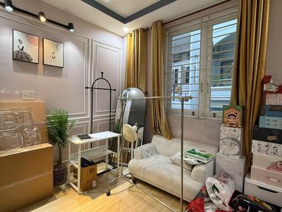 Nguyễn Hồng Đào - Hàng xóm UBND QUẬN TÂN BÌNH - 1/ sẹc - xe hơi đỗ cửa, 4 x 17 x 4 tầng - 11. tỷ 2