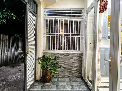 Nhà trệt lầu mới đẹp - Full nội thất - Hẻm 553 đường 30/4 - Gần chợ Da Liễu 2