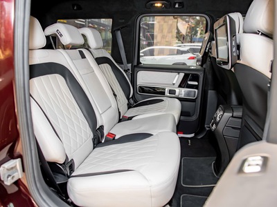 Bán Mercedes G63 AMG 2021 màu đỏ mận, chạy lướt 7