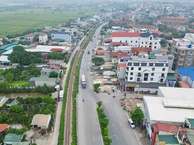 Mảnh đất kinh doanh đắc địa bậc nhất ql21a hoà lạc 4