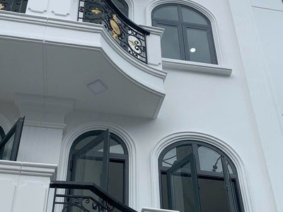 Bán nhà hxh 8m tân bình, 14 chdv full nt, 600 triệu 1 năm,thang máy, nhỉnh 13 tỷ 0