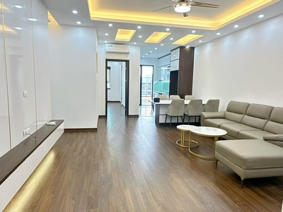 Cho thuê E3, Vũ Phạm Hàm 80m2, 15tr/ tháng 1