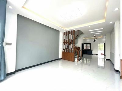 Nhà mặt phố to tổ bố 7