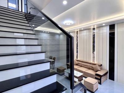 Nhà mặt phố to tổ bố 16