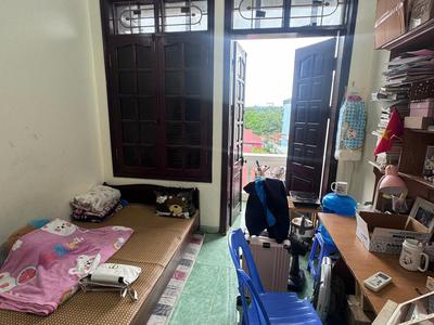 Nhà dân xây 41m2, 4T, ô tô đỗ cửa, cách phố 20m, sau Qh ra mặt phố MẶT NGÕ Ô TÔ ĐỖ CỬA - NGÕ THẲNG T 4