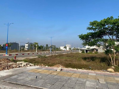 Bán lô đất 2 mặt tiền đường lớn   hòa long, bà rịa 0