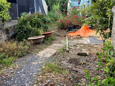 Bán đất mặt tiền đường kinh doanh  5 36m  178m2. có 133m thổ cư - đường nhựa lớn 2 xe tải tránh 2