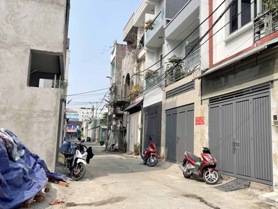 4 tỷ có nhà đẹp thủ đức    50m  2 tầng full nội thất   sát tỉnh lộ 43   xe hơi tới cửa 2