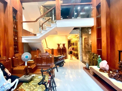 Nhà đẹp thiết kế tỉ mỉ - khung gỗ đỏ - 5 tầng - oto đỗ cửa - nội thất giá trị cao - nhĩnh 8 tỷ  tl 1