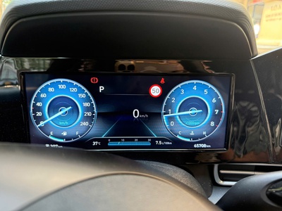 Phiên bản: Elantra 1.6 Đặc Biệt 1