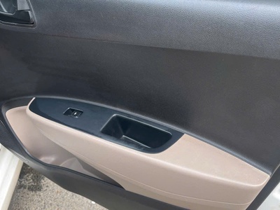 Bán Hyundai i10 2020 form mới 2021 3