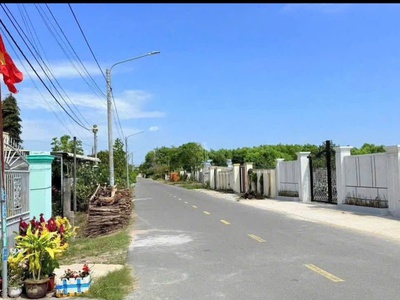  Bán Nhanh Lô Đất  Ven Biển Phước Hải Với 300 M2 Giá Chỉ 1 Tỷ 0