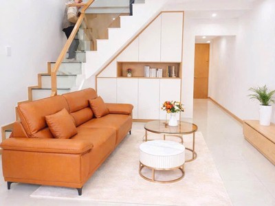 Bán nhà đường núi thành   sát quảng trường 29/3   vào  ở luôn 1