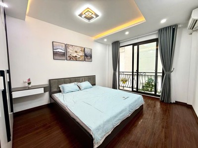 Bán nhà phố đê la thành, đống đa, nhà xây mới, gần phố, 42m, 5 tầng, 10.3 tỷ 2