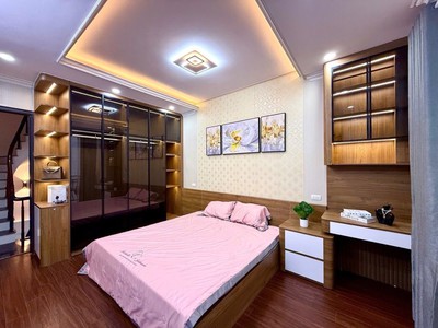 Bán nhà phố đê la thành, đống đa, nhà xây mới, gần phố, 42m, 5 tầng, 10.3 tỷ 3