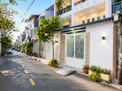 Siêu rẻ gò dầu   hẻm xe hơi tránh   4.4x16   3 tầng   sẵn dòng tiền chỉ 6.x 0
