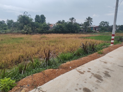 Bán lô đất lúa 4 mặt tiền chuyển thổ phân lô giá chốt 4 tỷ 4