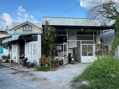 Bán nhanh lô đất  200m2 đất mặt tiền hẻm 108/11 trần quang diệu, p,an thới, cần thơ. 0