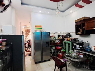 Bán nhà 2 tầng hẻm 4m tại bình tân: 48m2, 2pn, sổ hồng trao tay, giá 4 tỷ - không gian sống lý 3