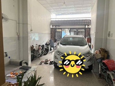 Chỉ 2tỷ7 đang vay bank 1tỷ 4 gần chợ bình thành hẻm 6m xe hơi ngủ nhà 60m2 -3 tầng 2