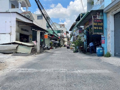 Căn góc mặt tiền  đường 16 phước long A, 105m nhà 1 lầu vị trí đẹp 1