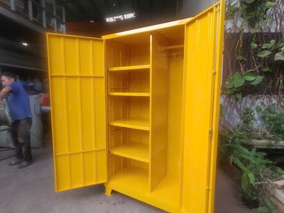 Tủ dụng cụ cơ khí VT-T07 là mẫu tủ dụng cụ có khay linh kiện, tủ dụng cụ 2 cánh 3