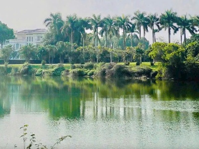 Cần tiền gấp mảnh đất gần hồ sát đại học quốc gia hà nội kinh doanh tốt. 2