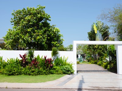 Cầm sổ trên tay - kê cao gối ngủ: 500m  compound biển phước hải giá đáy 6tr/m 2