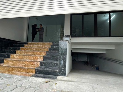  cho thuê mb tầng 1 2 mặt phố phú hựu   bồ đề   long biên  1