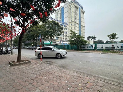  cho thuê mb tầng 1 2 mặt phố phú hựu   bồ đề   long biên  4