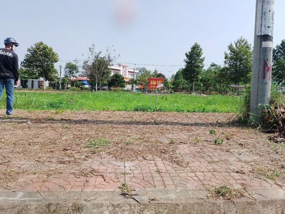 Chính chủ cần bán lô đất có vị trí đẹp tại xã nhơn nghĩa - huyện phong điền - tp cần thơ. 0