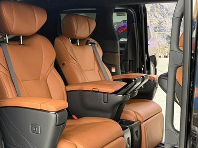 Giao ngay Toyota Alphard HEV sản xuất 2026 9