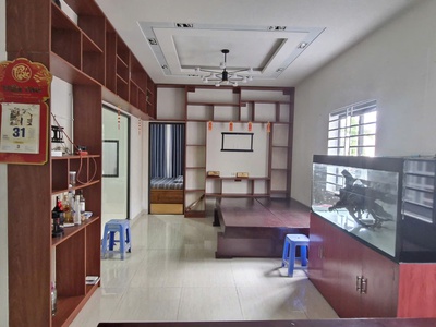 Cho thuê nhà 3 tầng - gần cầu Rồng, ven biển Mỹ Khê, Sơn Trà, Đà Nẵng 4