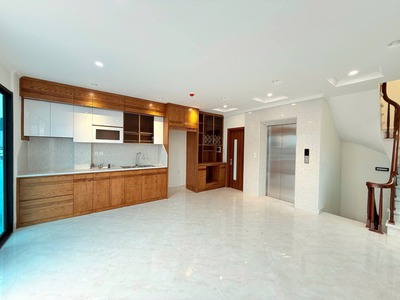 Bán 52m 8 Tầng 5.8m.Mặt Tiền. Nguyễn Khang Cầu Giấy. ô tô 3