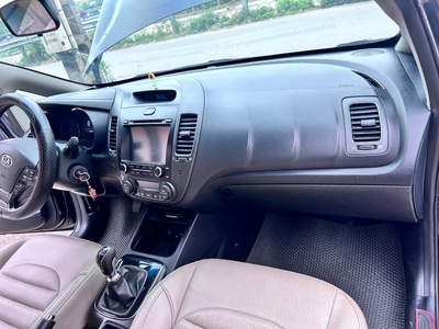Kia Cerato 2017 bản số sàn, xe cá nhân sử dụng kỹ nên còn rất đẹp. 1