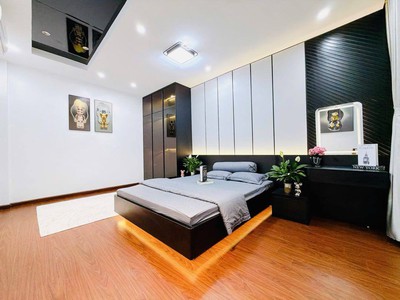 Bán nhà phân khúc hiếm phố Minh Khai, 31m2, 5 tầng , 3 phòng ngủ, giá hơn 7 tỉ 1