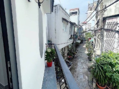 Tài chính hơn 2 tỷ, chọn gì ở tân bình   nhà 3 tầng âu cơ  1 trệt 2 lầu   sân thượng  tiện 0