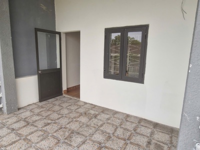 Cho thuê nhà 3 tầng - gần cầu Rồng, sát biển Mỹ Khê, Ddà Nẵng 0