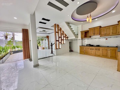 Bán căn nhà 4 tầng lô góc thiết kế chỉn chu xe hơi quay đầu liền kề quận 7 nhỉnh 8 tỷ 0